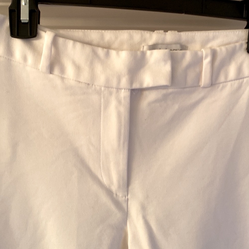 Liz Claiborne || Emma white cropped pants (measurements in pictures) - Picture 2 of 10